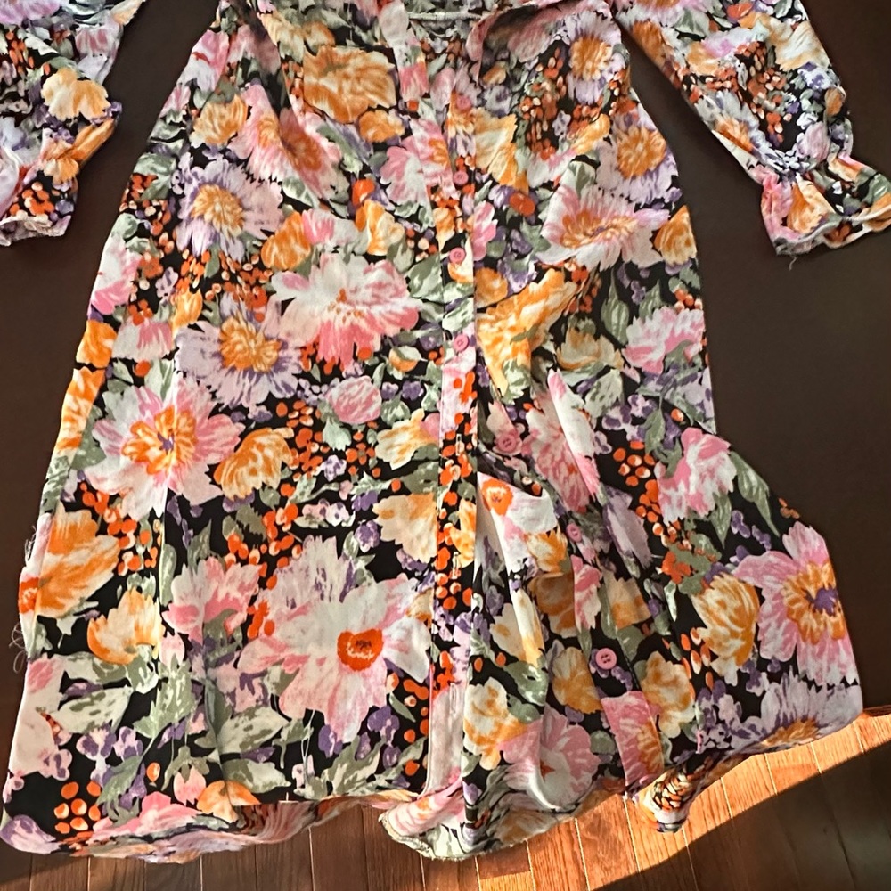 MISGUIDED FLORAL TEA-PARTY DRESS - Picture 6 of 6